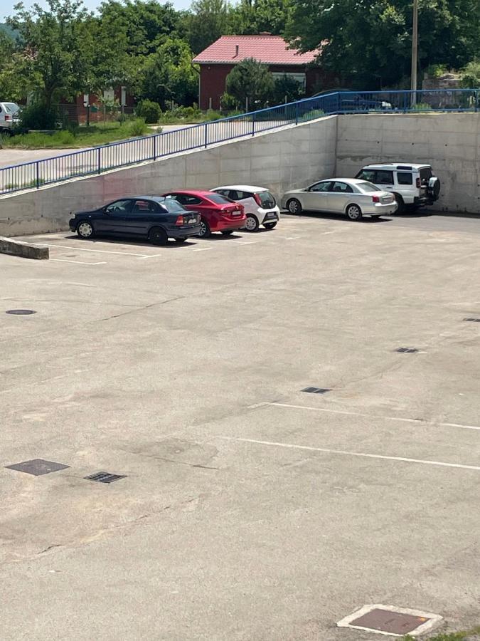 Apartman Stela Knin Bagian luar foto